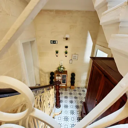 Kalkara 4 *