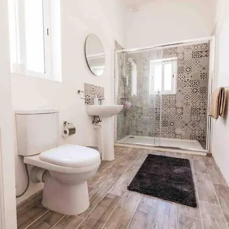 Kalkara 4 *